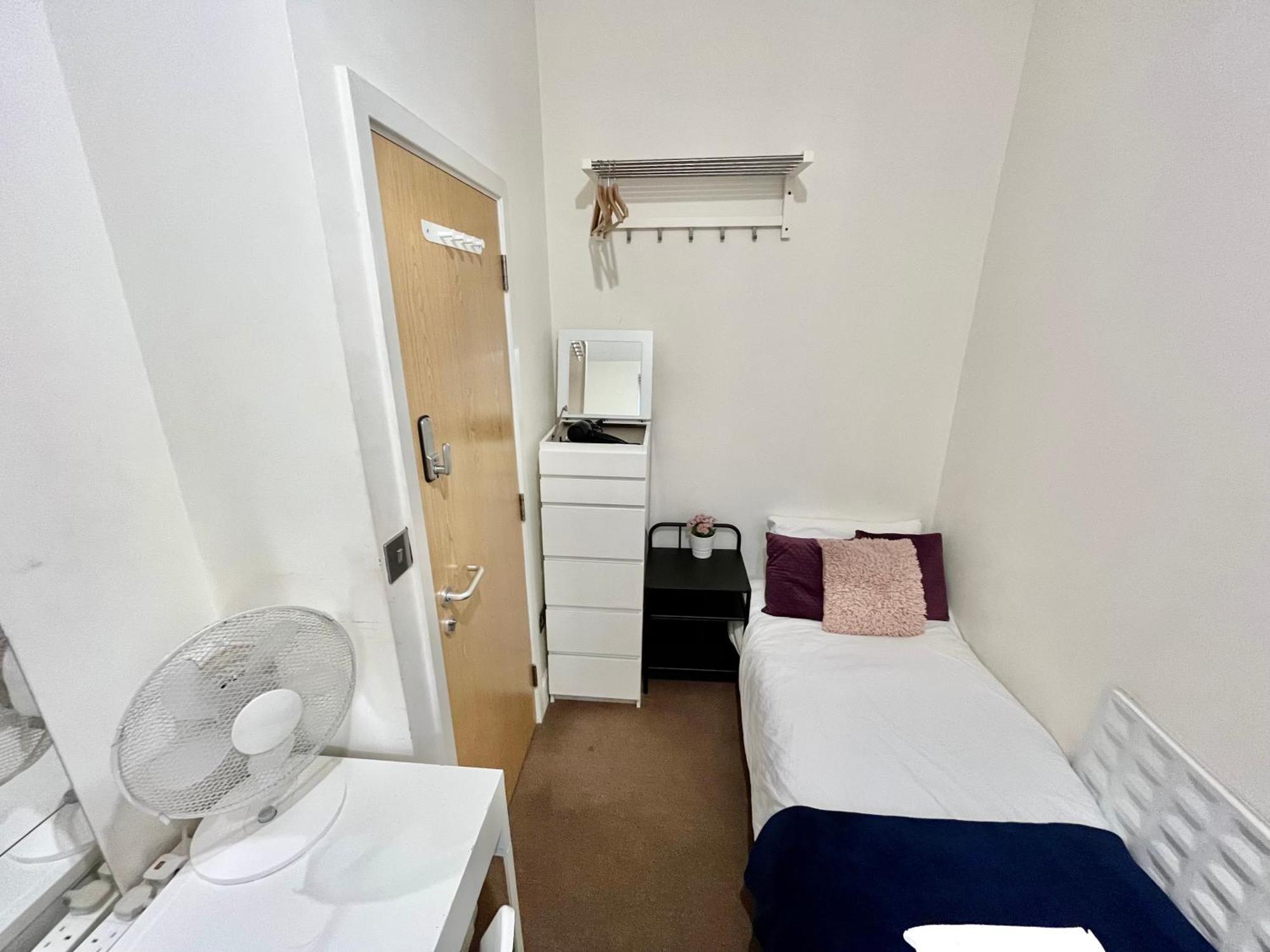 Euston Private Bedrooms 161 Flat1 Habitación en casa particular